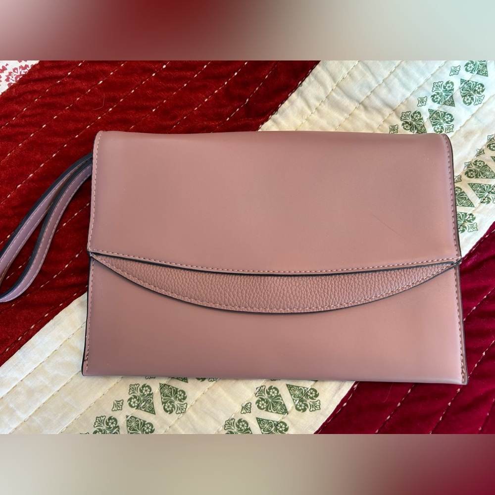 Cute wristlet clutch purse.